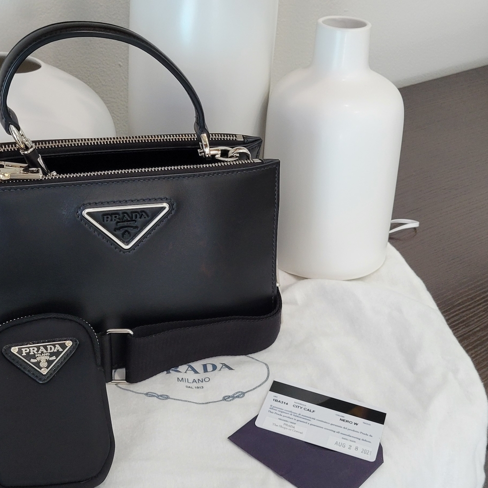 Prada Black Leather Satchel with Sleek Design (Small Multifunction Tote)